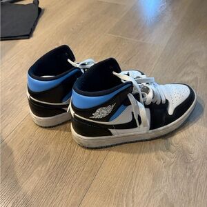 Nike Women’s Mid-Top Sneakers in Black White and Light Blue
